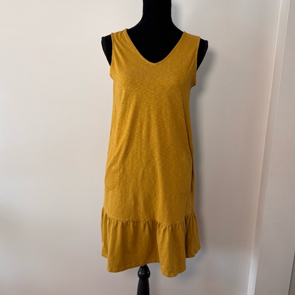 J. Jill Dresses & Skirts - J. Jill Tank Dress Women’s XS Flounced Hem Double V-Neck Knit Dress Dark Yellow